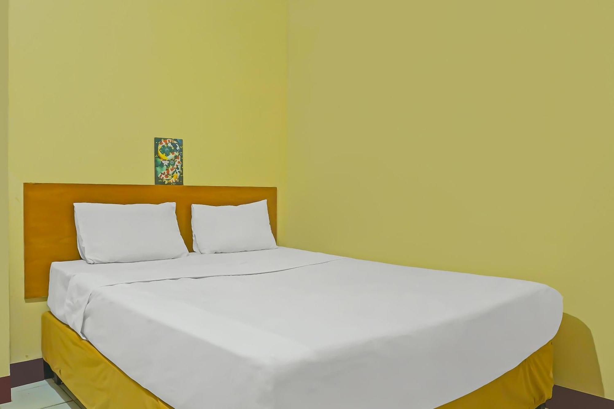 Spot On 92466 Adam Kost Syariahnearwisata Jembatan Barito Hotel Banjarmasin  Eksteriør billede