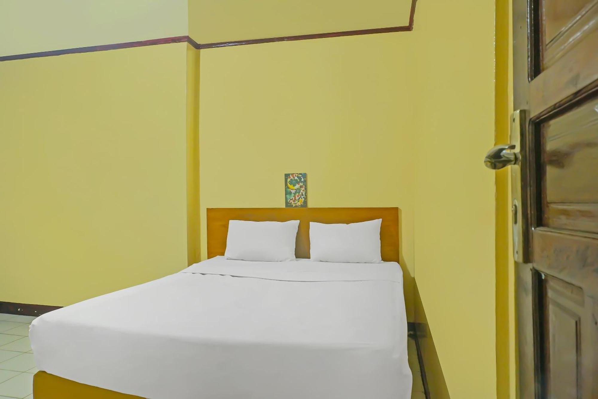 Spot On 92466 Adam Kost Syariahnearwisata Jembatan Barito Hotel Banjarmasin  Eksteriør billede