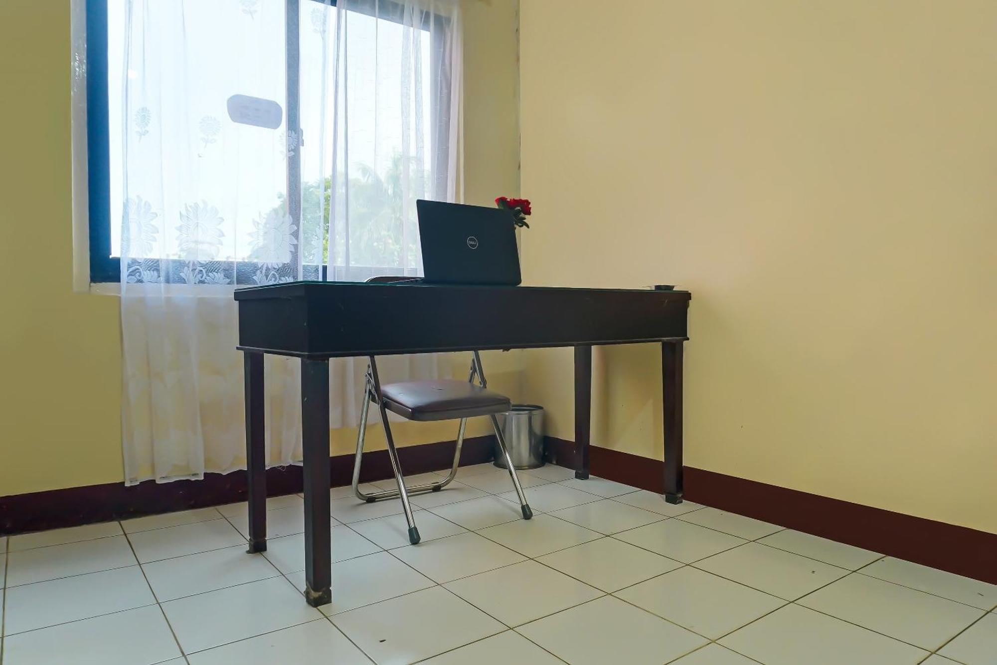 Spot On 92466 Adam Kost Syariahnearwisata Jembatan Barito Hotel Banjarmasin  Eksteriør billede