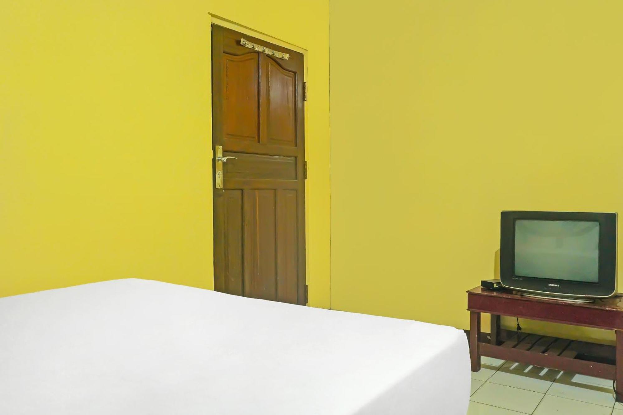 Spot On 92466 Adam Kost Syariahnearwisata Jembatan Barito Hotel Banjarmasin  Eksteriør billede