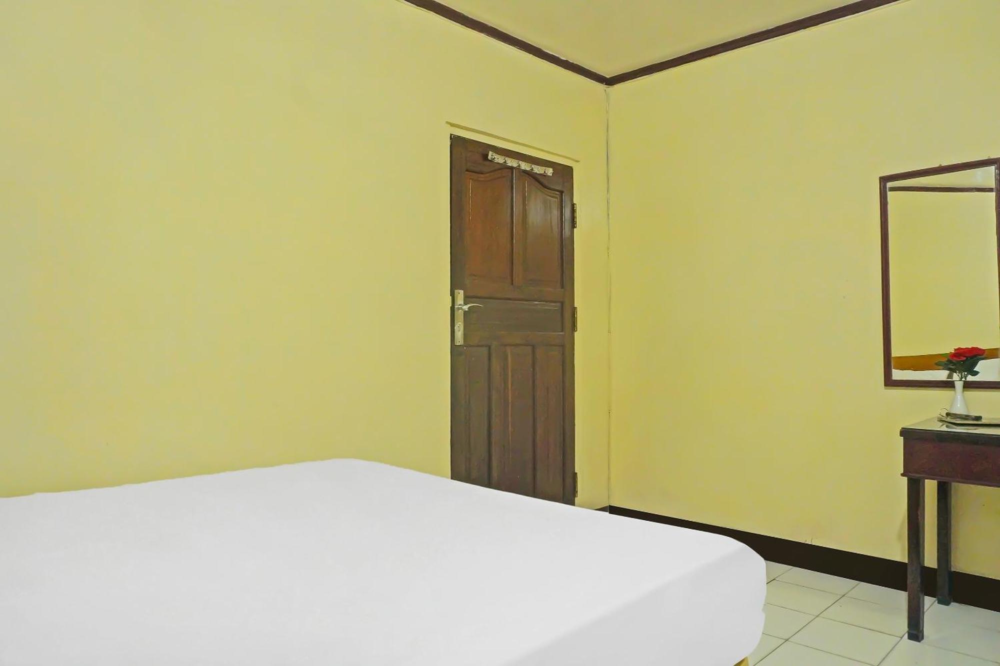 Spot On 92466 Adam Kost Syariahnearwisata Jembatan Barito Hotel Banjarmasin  Eksteriør billede